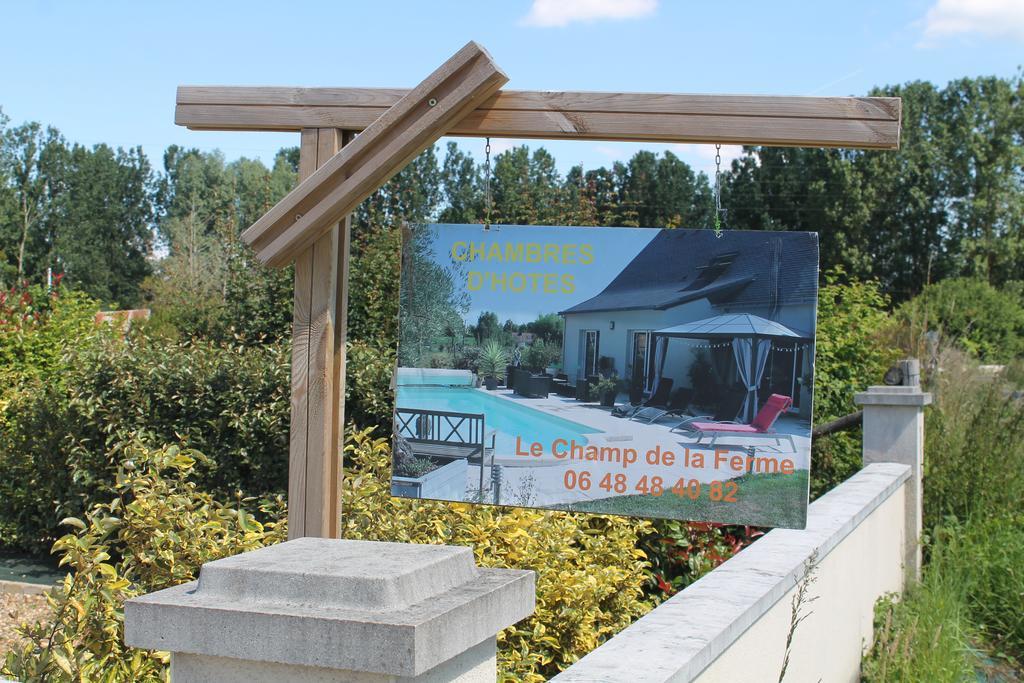 Le Champ De La Ferme Saint-Gervais en-Belin Exterior foto